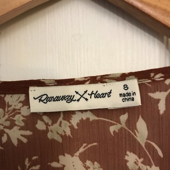 Cropped tie up top in rust floral - Picture 3 of 5